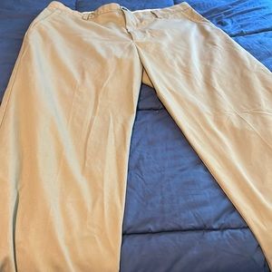 Dockers classic fit khakis men’s size 36/30